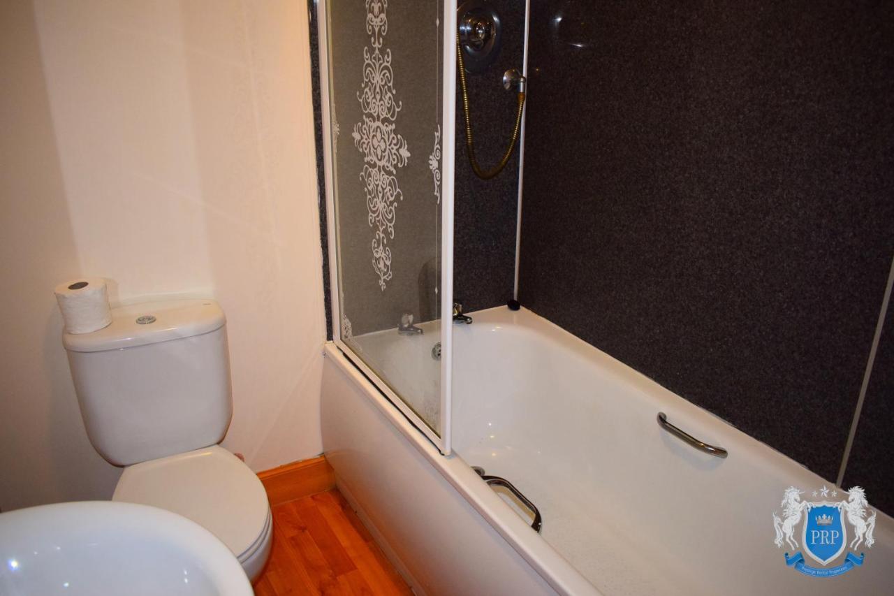 Two Bedroom Town Centre Apartment Elgin Zewnętrze zdjęcie