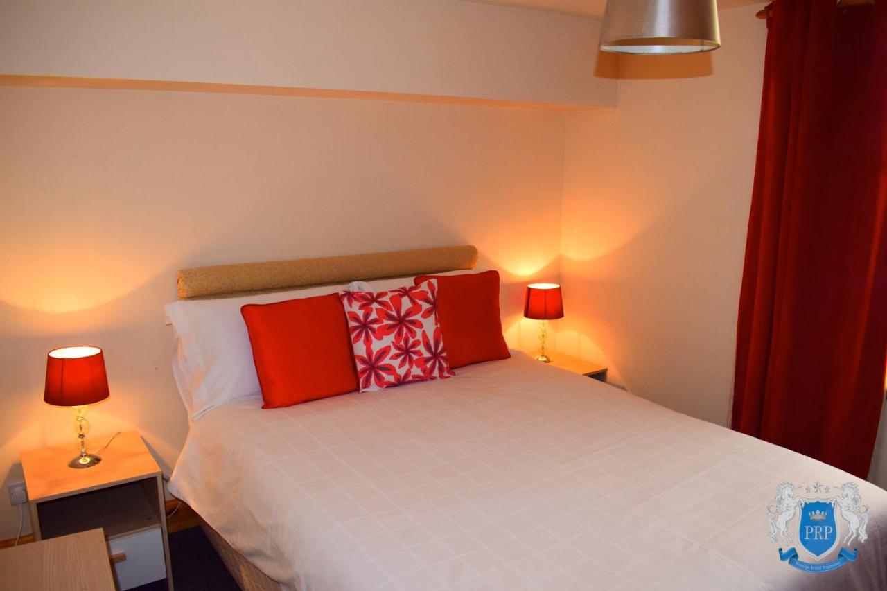Two Bedroom Town Centre Apartment Elgin Zewnętrze zdjęcie